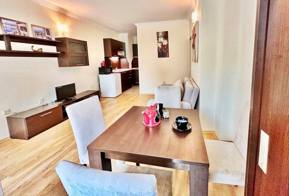 Продава се Двустаен апартамент в Свети Влас - 63 кв.м за 1231 €/кв.м - Снимка #2
