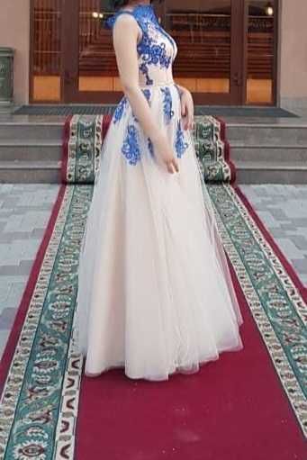 Продается платье на выпускной