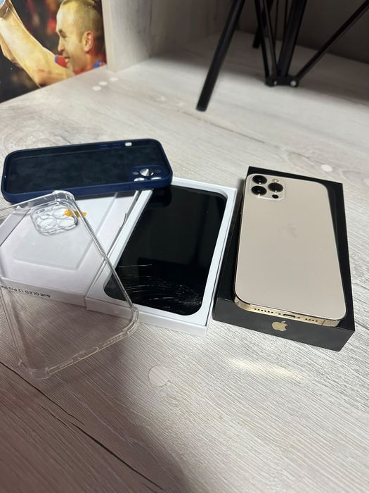 Iphone 12 pro max 128gb gold/ ios 17.6.1