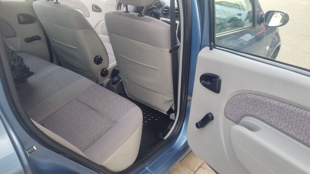 Vand Dacia LOGAN (  model Laureate),1 5dci,an 2008,km reali 95000,AC