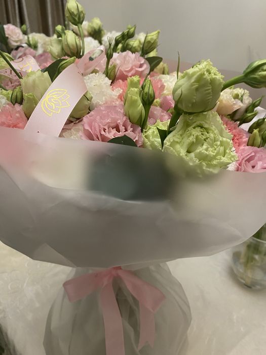 2 корзины и букет цветов