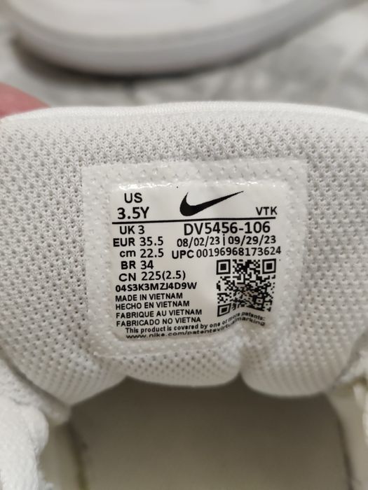 Adidasi Nike, marimea 35.5