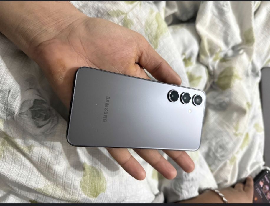 Самсунг С 24 (256)