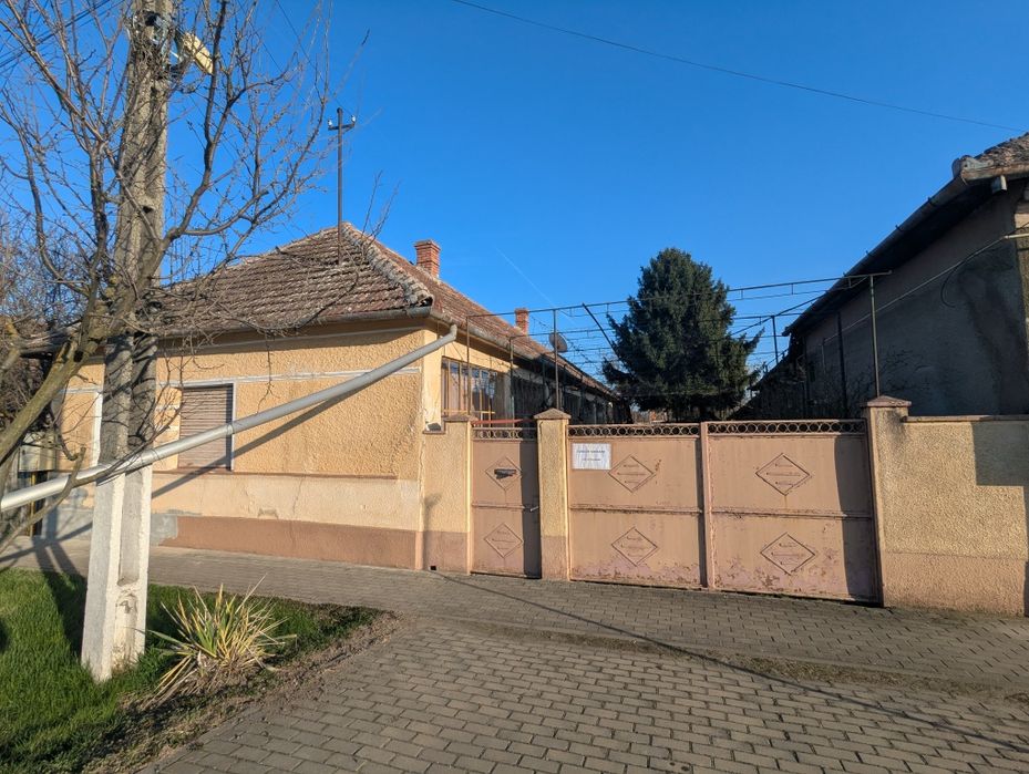 Casă + teren de vânzare Zimandu Nou, Arad