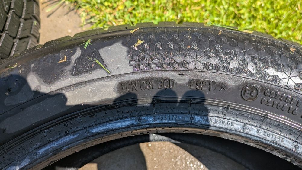 Зимни гуми Continental 215/55/R17 DOT 21