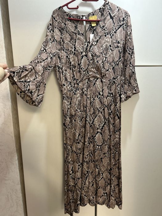 Rochie midi  hm editie limitata