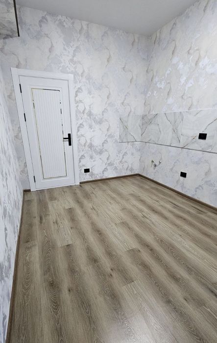 Orbita tomonda 1 xonali uy sotiladi