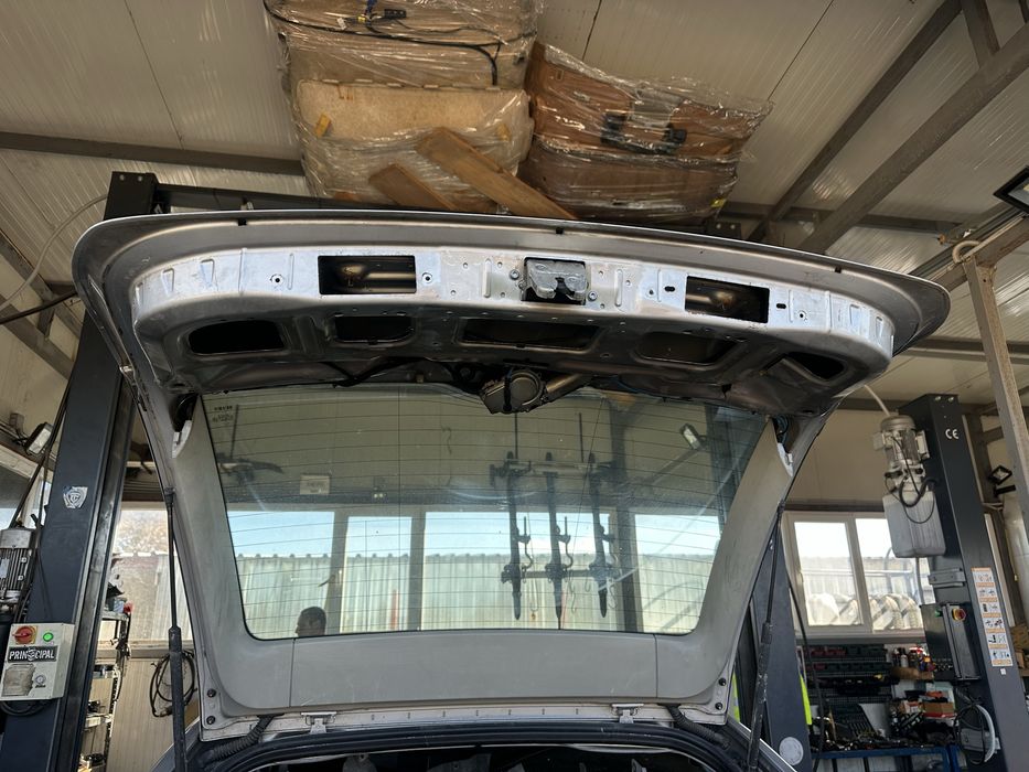 Врата багажник за Мерцедес w203 C classe комби!