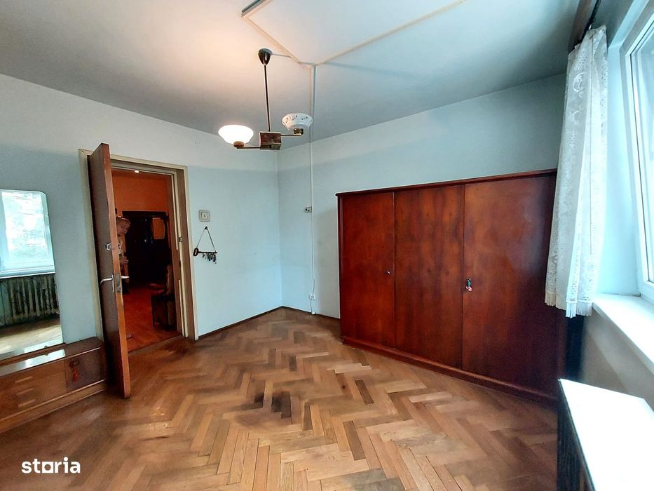 Apartament 3 camere decomandat 80mp Deva – str. Titu Maiorescu, parter