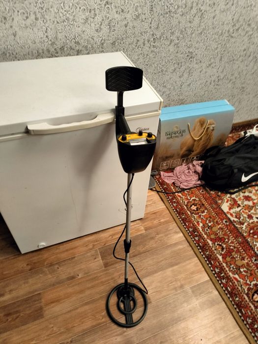 Продам металоискатель MD 4030P