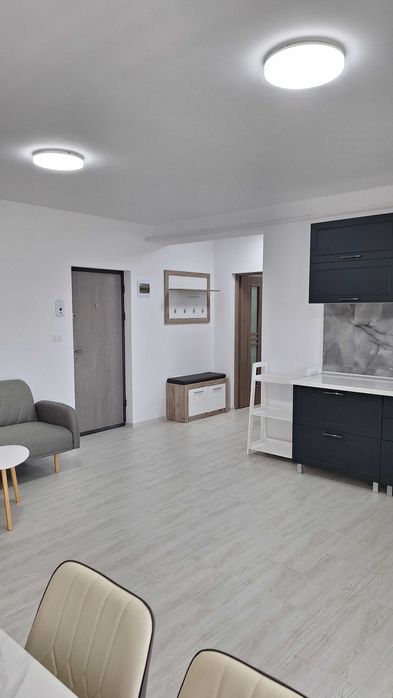 Ofer spre vanzare apartament nou cu 3 camere
