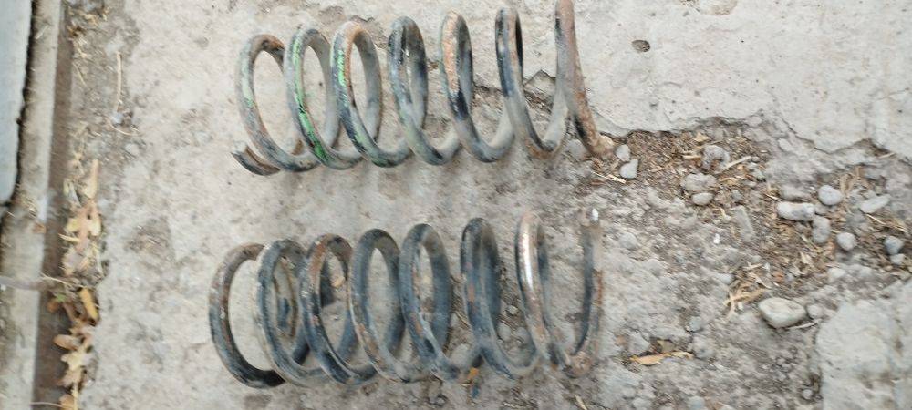 Продам пружины от ЗАЗ.