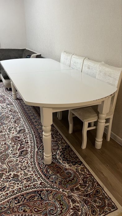 Продаю стол обеденный гостевой