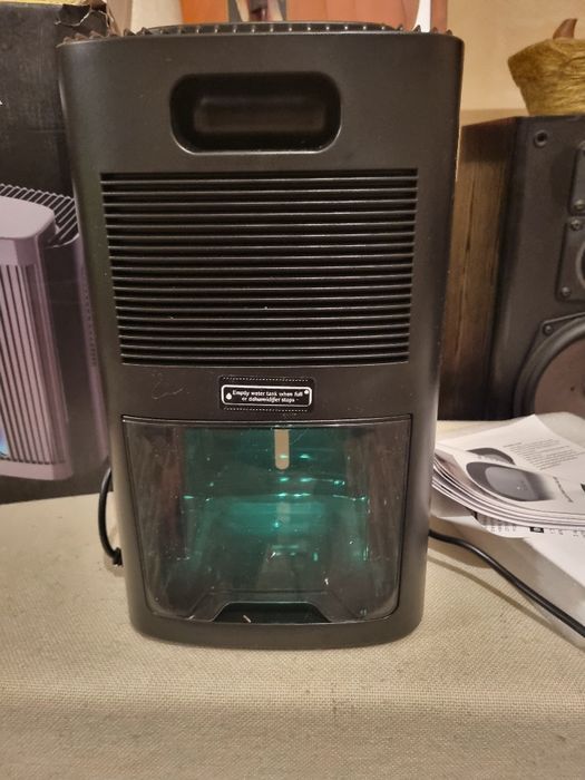 Dezumidificator KNKA 2,5 L. Nou.