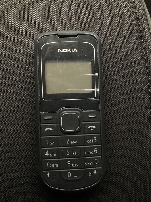 Продою телефоны нокиа и самсунг работоет отлично нокиа почти новоя