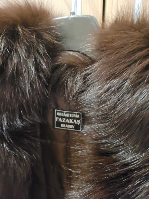 Vand haina nurca super ofertă