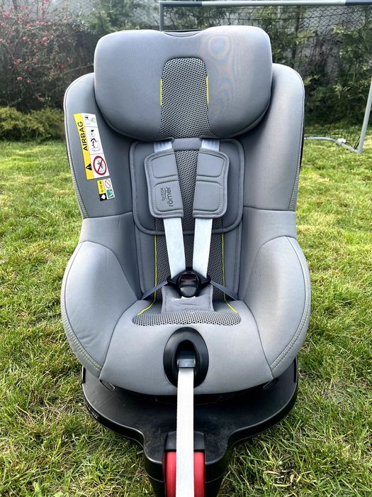 Детско столче за кола Britax Romer Dualfix M i-SIZE, (от 61 до 105 см)