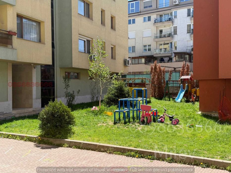 Двустаен 76кв.м, последен етаж, тераса с гледка Витоша, до Paradise