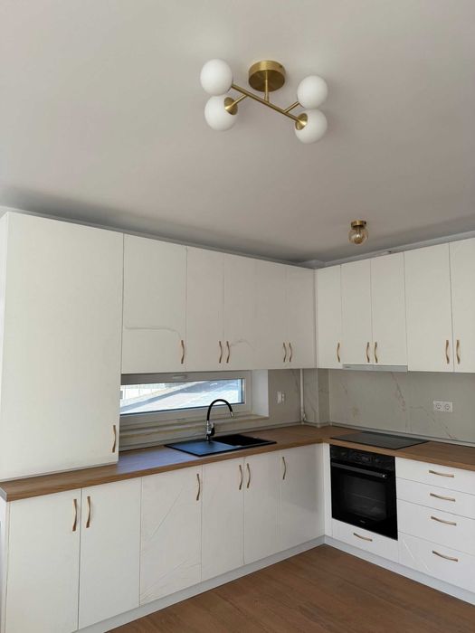 Apartament de inchiriat cu parcare si balcon in Best Residence