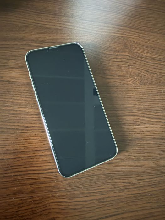 Продавам ПЕРФЕКТЕН iPhone 13 ProMax