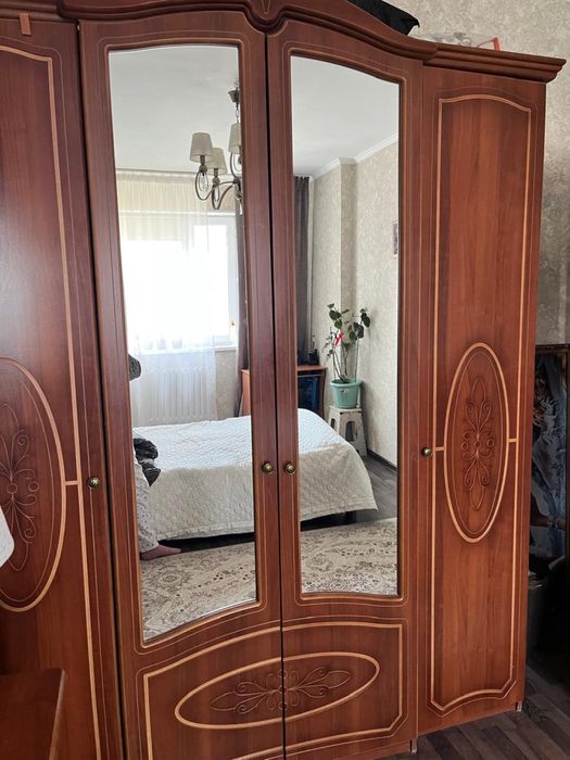 Спальный Шкаф б/у