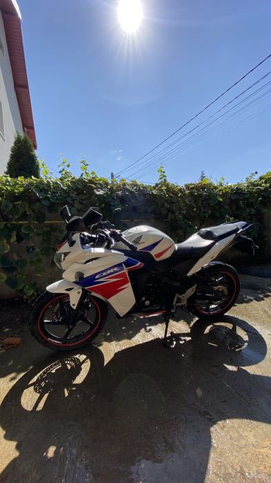 Honda Cbr r125, an 2013 Pret negociabil