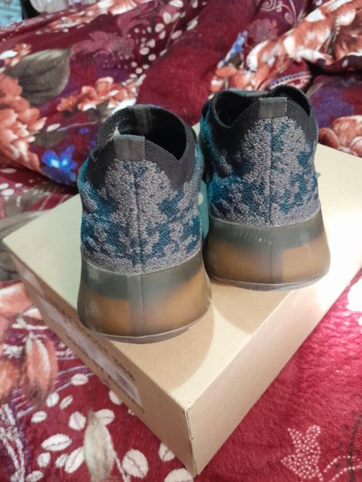 Yeezy Boost 380 cu cutie