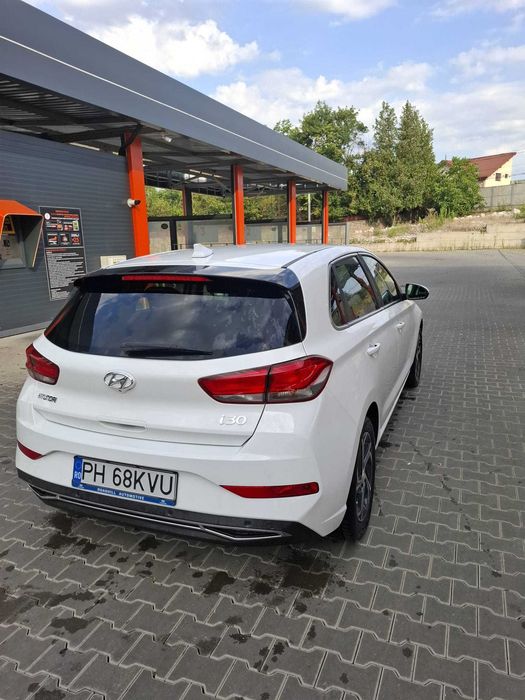 Hyundai i30 2023 1.5 Benzina Euro 6 9000 km Camera Navigatie CarPlay 6+1
