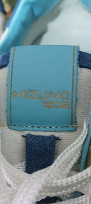 Mizuno Etamine marimea 42 , noi cu eticheta, impecabili