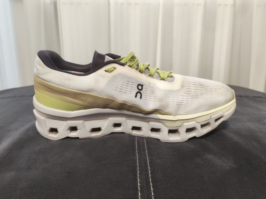 On Running CloudMonster , marimea 46