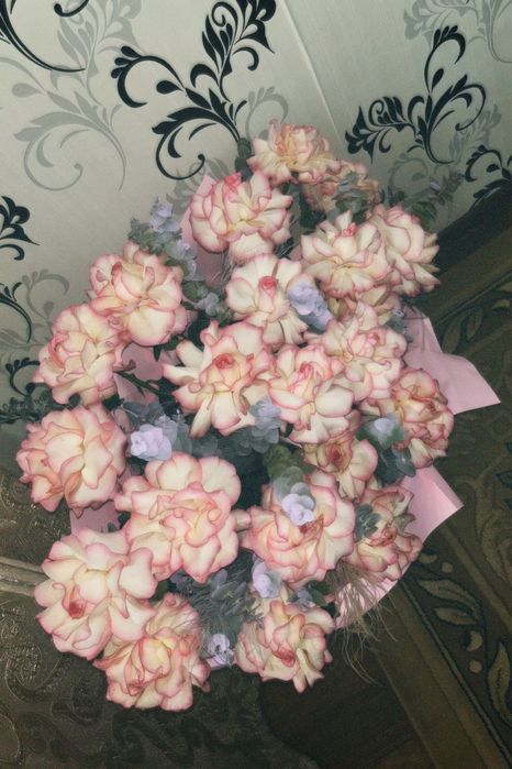 Цветы кустовые свежие