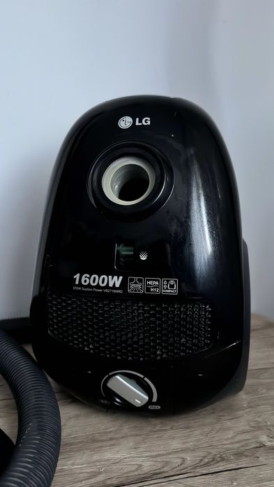 Aspirator cu sac LG