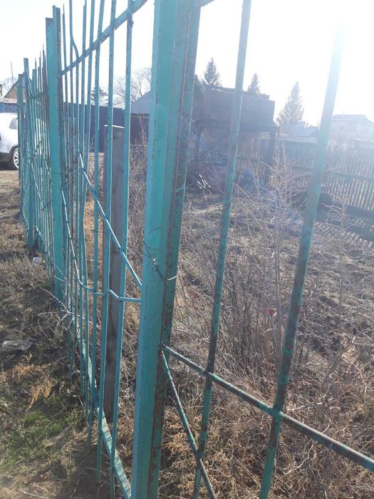 Продам железное загорождение