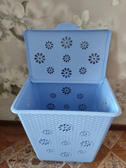 Продам корзину для белья.