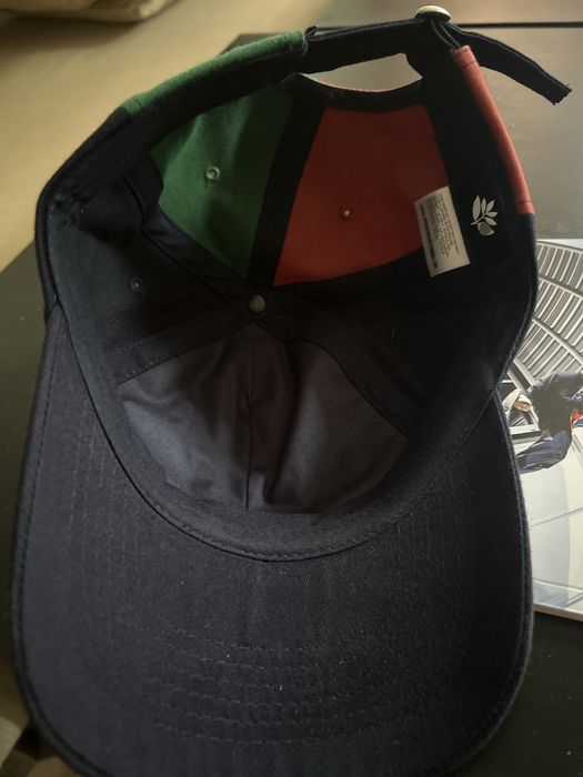 Шапка Magenta нова