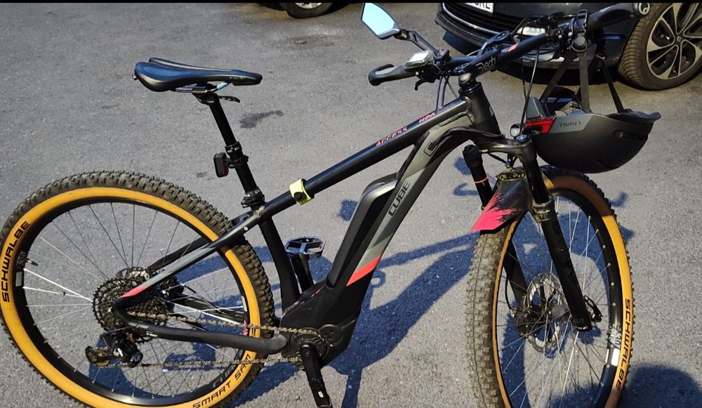 Bicicleta electrica Cube Acces