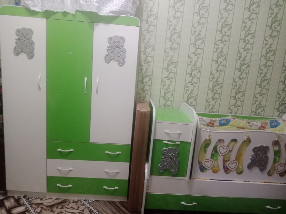 Shkaf kravati bn sotiladi