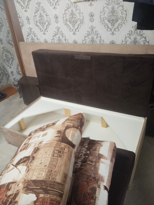 Продам срочно диван кровать