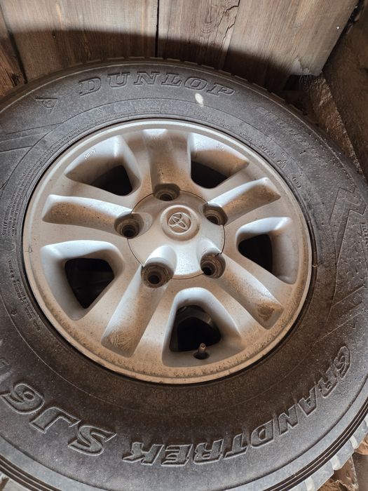 Диски с резиной от Toyota land cruiser
