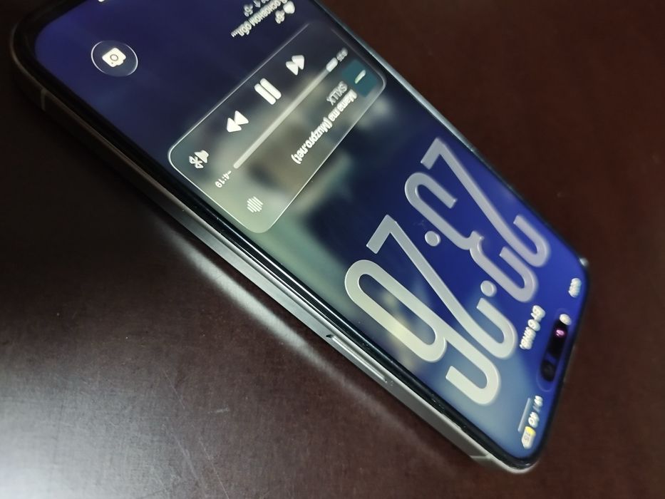 Iphone 15 pro max на 256 обмен есть