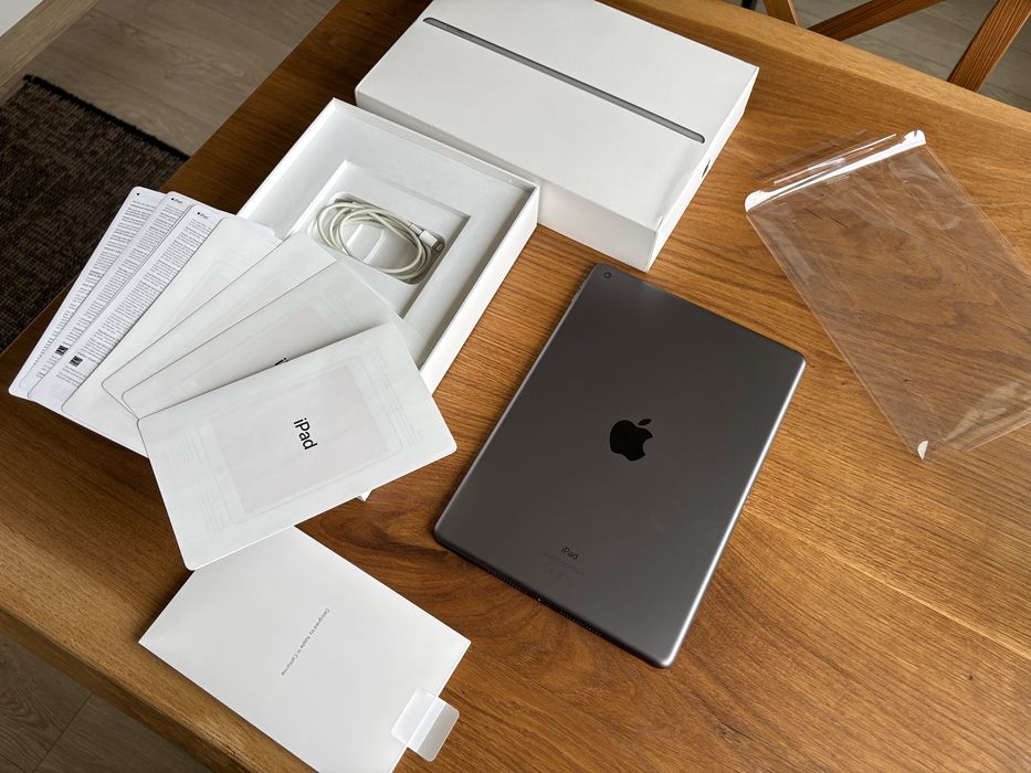 iPad 8 Като Нов Space Gray