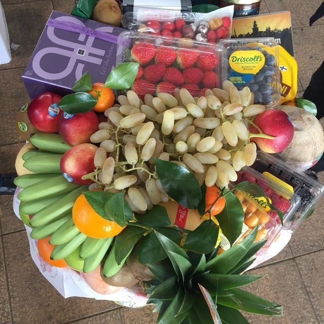 Корзины и фруктовое искусство