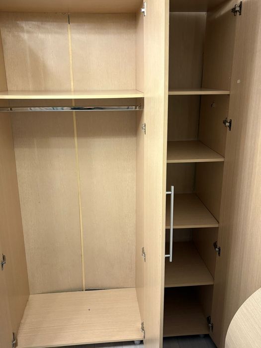 Продаю два шкафа б/у