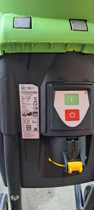 Tocatir crengi si resturi vegetale