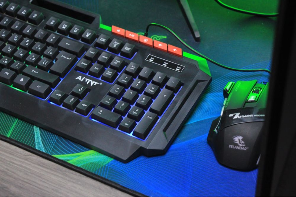 Igravoy kompyuter full komplekt, kreslo, kalonka