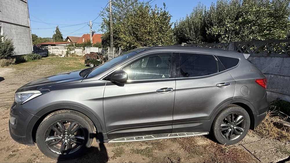 Vand Hyundai  Santa Fe 2014, Diesel, 4x4 –  schimb cu autotilitara 6/7 locuri cu lada minim 2009 - maxim 2016 + diferenta din partea mea
