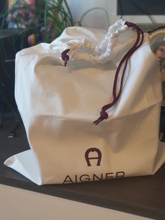 Дамска чанта Aigner