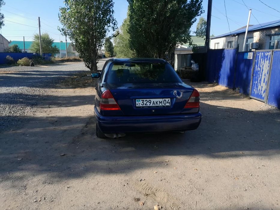 Продам  срочно авто