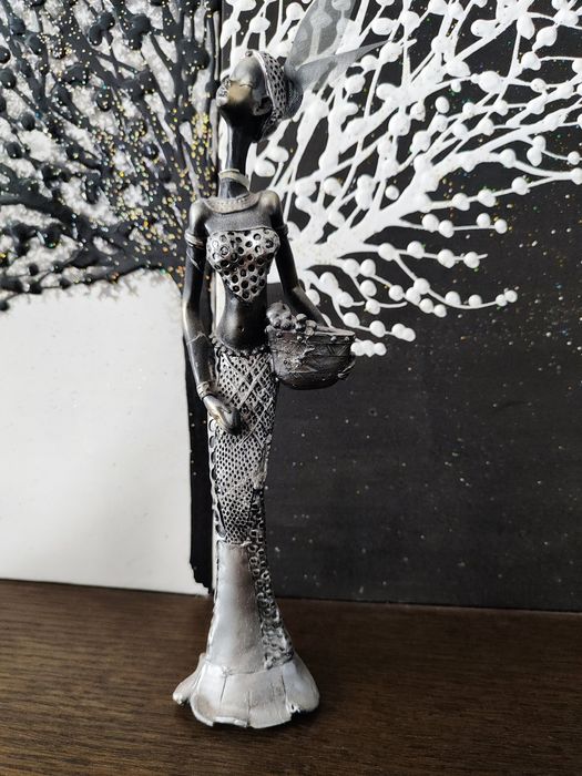 Продам статуэтки