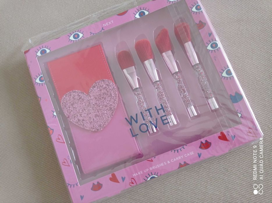 Next сет за грим